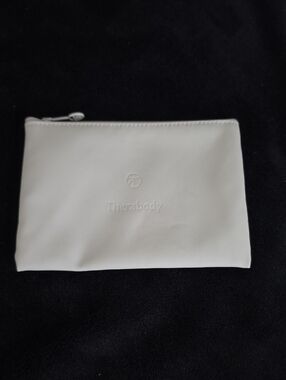Therabody Gray Embossed Zip Pouch
